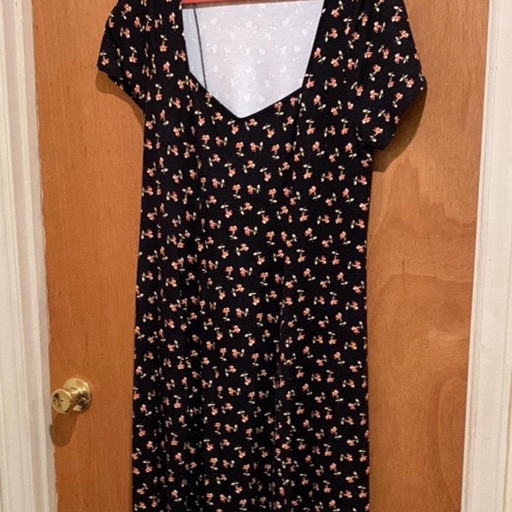 Torrid Black V-Neck Midi Dress